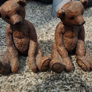 Adorable bear figureens